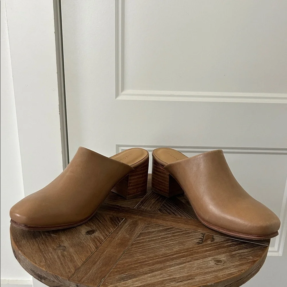 Nisolo All-Day Heeled Leather Mules - Picture 8 of 8